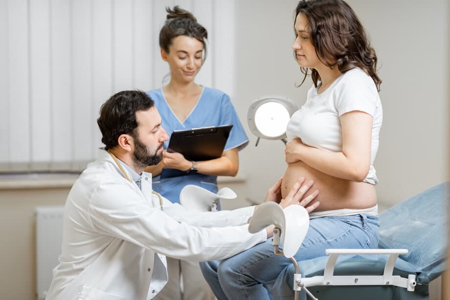 A-pregnant-woman-is-being-examined-by-a-doctor