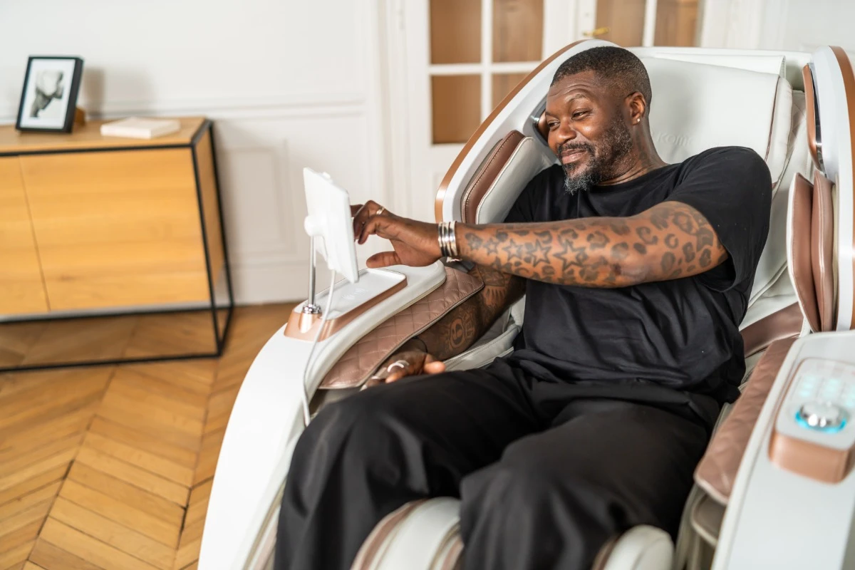 Djibril Cisse, Brand Ambassador for Komoder in France